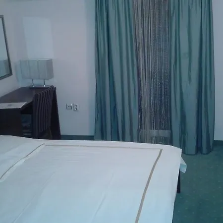 Apolo Guest house 3*